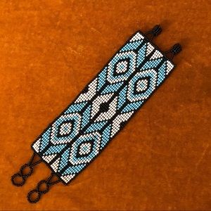 Huichol handmade beaded bracelet blue white boho